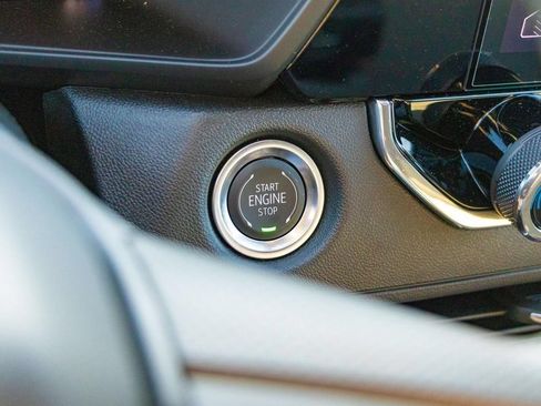 New 2025 Chevrolet Colorado Trail Boss w/ Midnight Edition AWD/4WD image 27