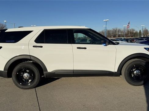 New 2025 Ford Explorer 4WD Police Interceptor image 11