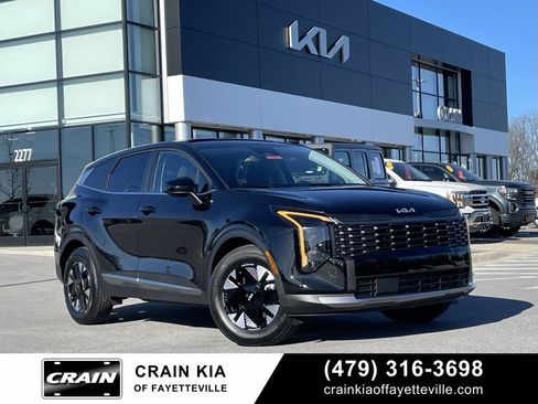 New 2026 Kia Sportage LX image 1