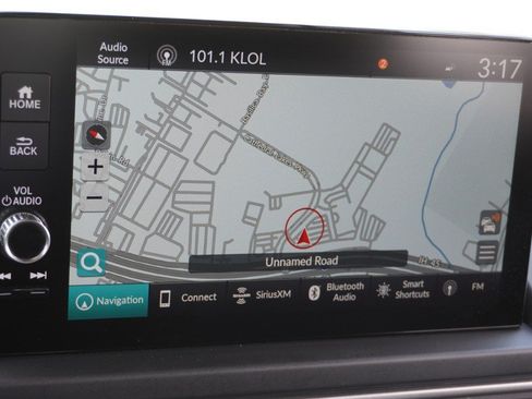 Used 2024 Honda Pilot Elite image 17