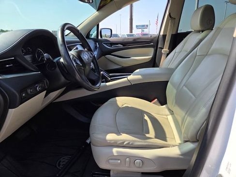 Used 2021 Buick Enclave Essence w/ Sound and Sites Package FWD image 5