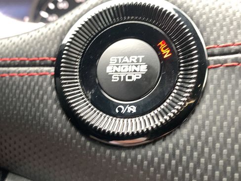 Used 2024 Jeep Compass Trailhawk image 9