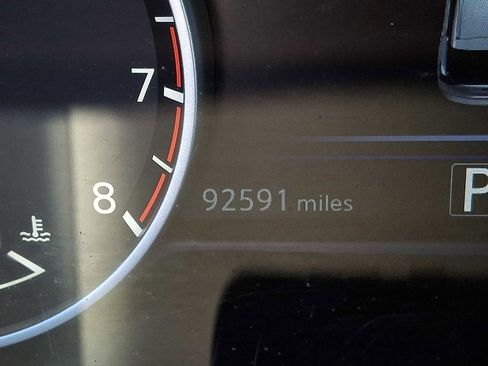 Used 2019 Nissan Murano SV image 14