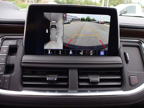Used 2023 Chevrolet Tahoe High Country AWD/4WD image 24