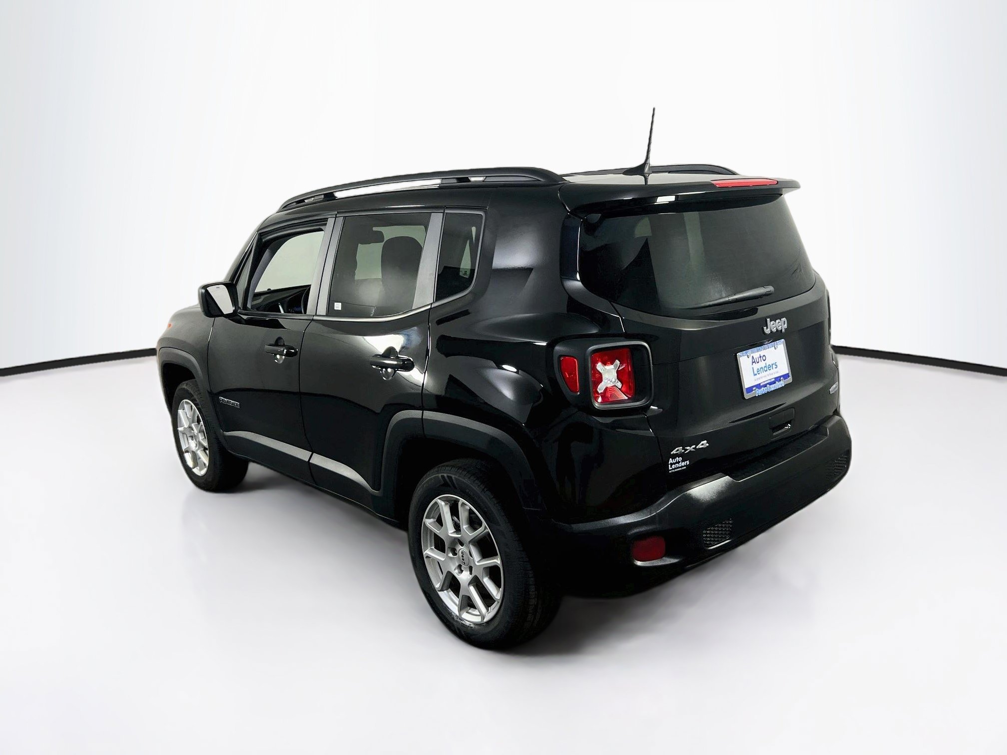 Used 2022 Jeep Renegade Latitude w/ Convenience Group AWD/4WD image 7