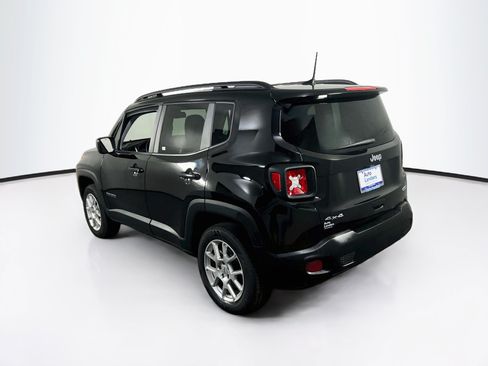Used 2022 Jeep Renegade Latitude w/ Convenience Group AWD/4WD image 7