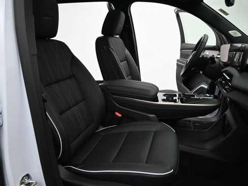 New 2026 Buick Enclave Avenir w/ Super Cruise Package image 28