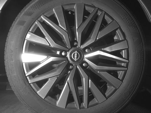 Used 2025 Nissan Altima 2.5 SV image 15