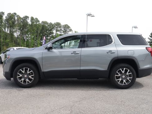 Used 2023 GMC Acadia SLE FWD image 2