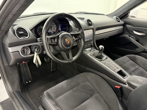 Certified 2020 Porsche 718 Cayman GT4 image 23