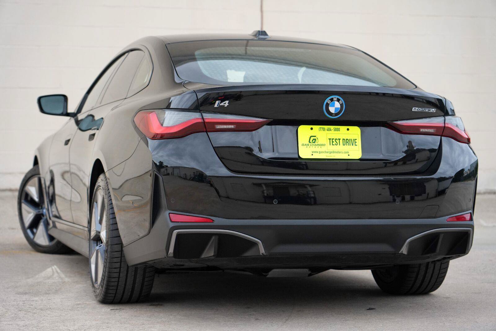 Used 2023 BMW i4 eDrive35 w/ Premium Package RWD image 6