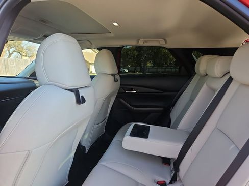 Used 2023 MAZDA CX-30 AWD 2.5 S w/ Premium Package image 16