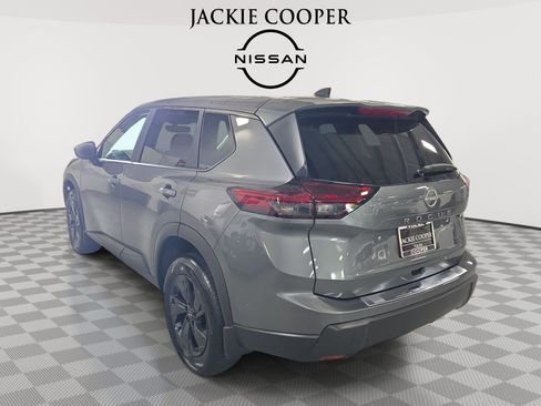 New 2026 Nissan Rogue SV w/ Cold Weather Package AWD/4WD image 7