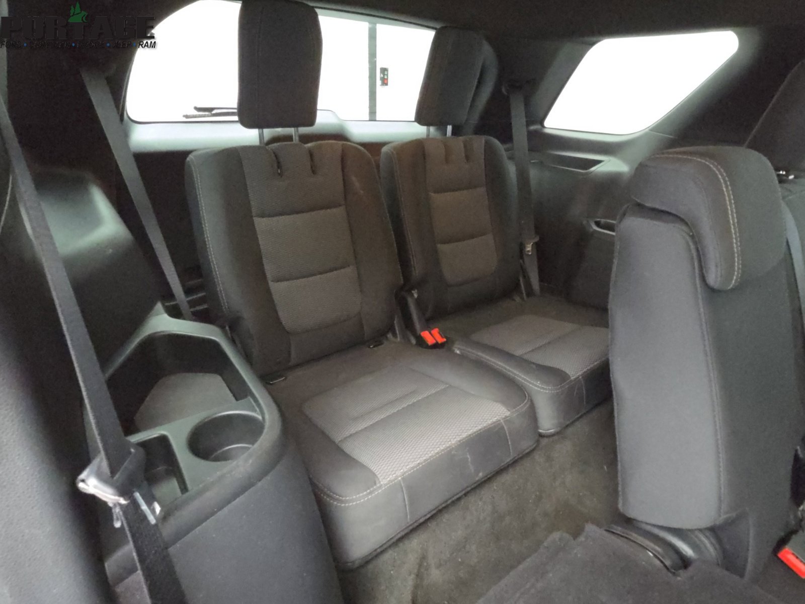 Used 2018 Ford Explorer XLT AWD/4WD image 38