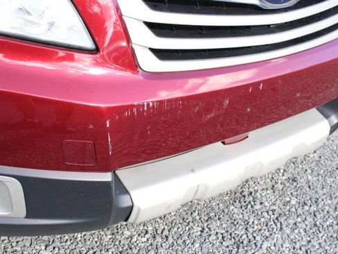 Used 2011 Subaru Outback 3.6R Limited w/ PWR Moonroof Pkg image 28