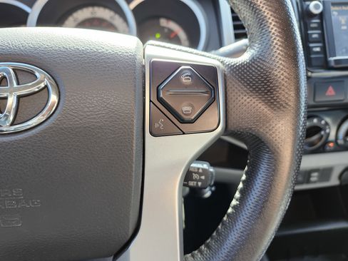 Used 2015 Toyota Tacoma TRD Pro w/ TRD Off-Road Package image 32