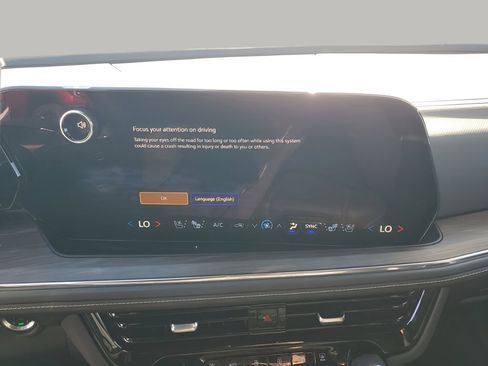 Used 2025 Chevrolet Tahoe Premier image 39