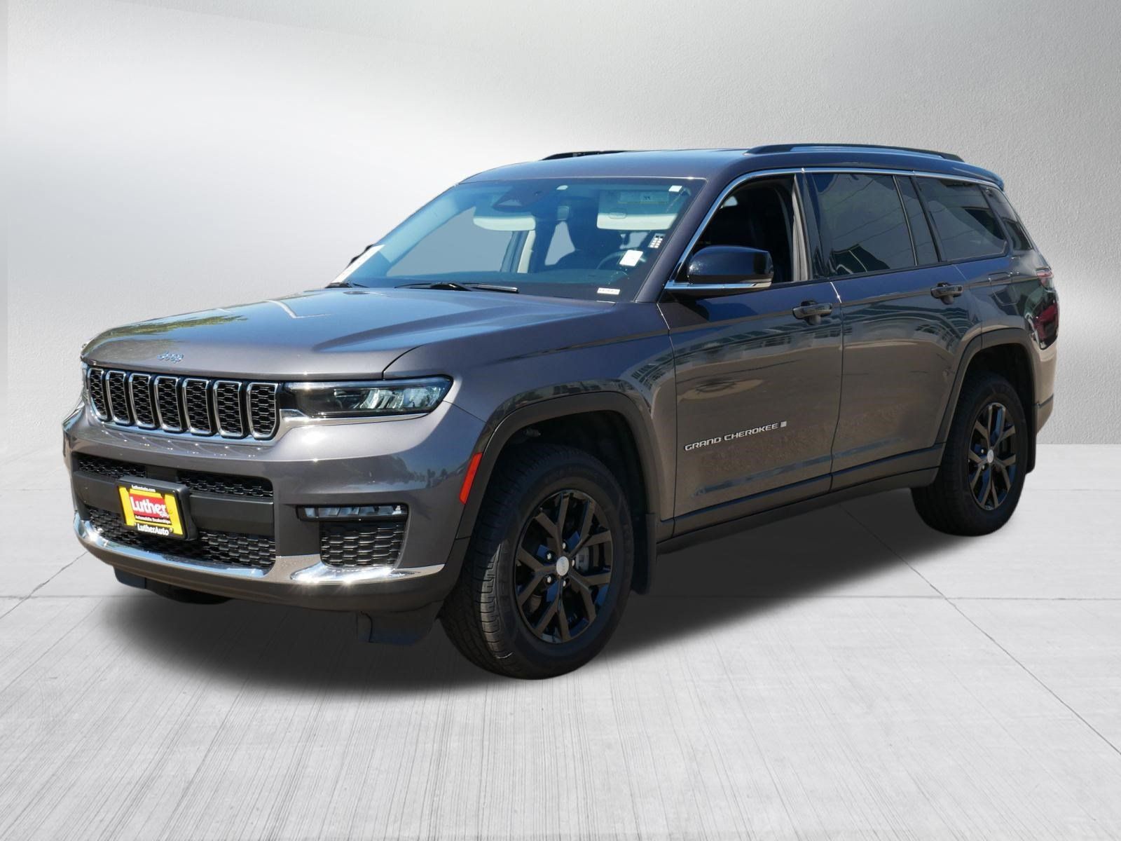 Used 2022 Jeep Grand Cherokee L Limited AWD/4WD image 3