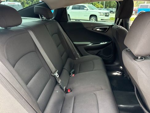 Used 2023 Chevrolet Malibu LS FWD image 28