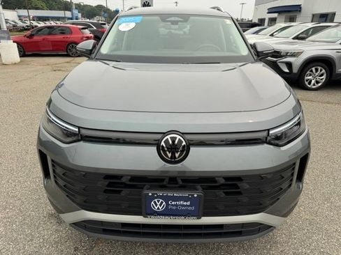 Certified 2025 Volkswagen Tiguan S AWD/4WD image 2