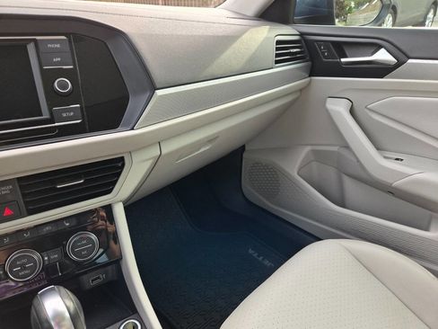 Used 2019 Volkswagen Jetta S image 29