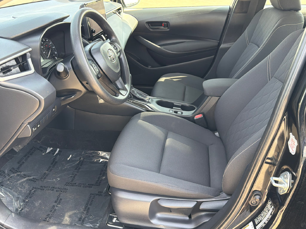 Used 2025 Toyota Corolla LE FWD image 19