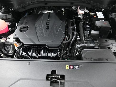 Used 2023 Kia Sorento S w/ Panoramic Sunroof Package FWD image 8