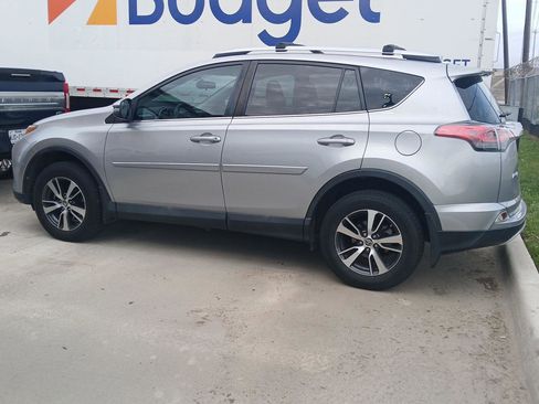 Used 2016 Toyota RAV4 XLE image 5