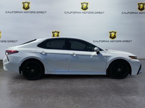 Used 2023 Toyota Camry XSE w/ Navigation Package FWD image 4