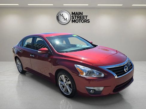 Used 2015 Nissan Altima 2.5 SV w/ Convenience Package FWD image 6