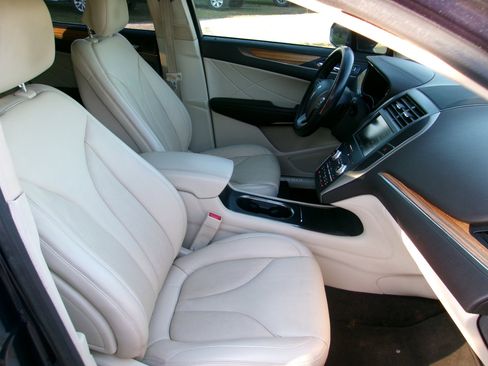 Used 2015 Lincoln MKC AWD w/ Equipment Group 101A Select image 19