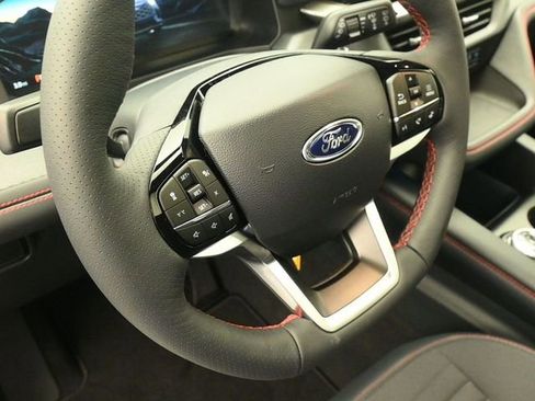 New 2026 Ford Explorer ST-Line w/ ST-Line Street Pack image 15