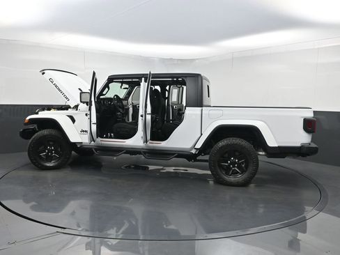 Used 2021 Jeep Gladiator Sport AWD/4WD image 36