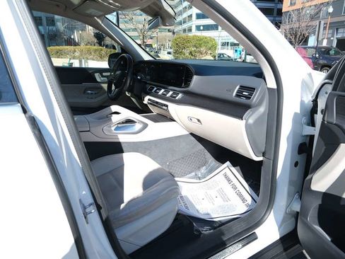 Used 2020 Mercedes-Benz GLS 450 4MATIC image 35