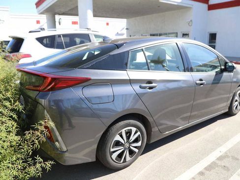 Used 2019 Toyota Prius Prime Premium w/ Carpet Mat Package image 5