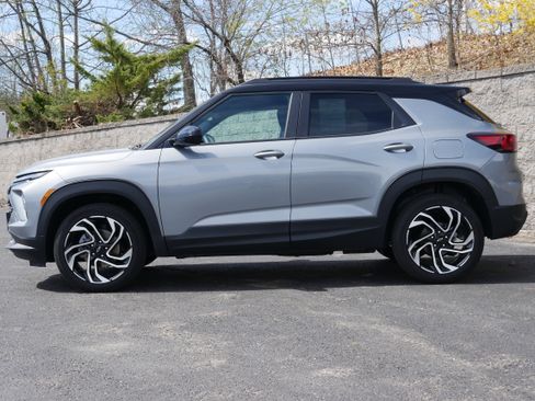 Certified 2026 Chevrolet TrailBlazer RS w/ Driver Confidence Package AWD/4WD image 3