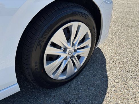 Used 2025 Nissan Sentra S FWD image 28