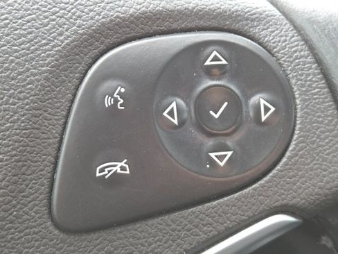 Used 2018 Chevrolet Impala LT FWD image 19