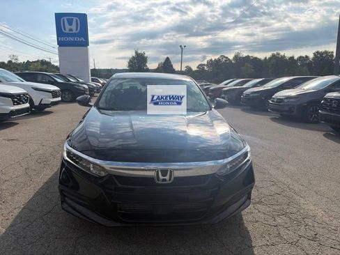Used 2018 Honda Accord LX image 9