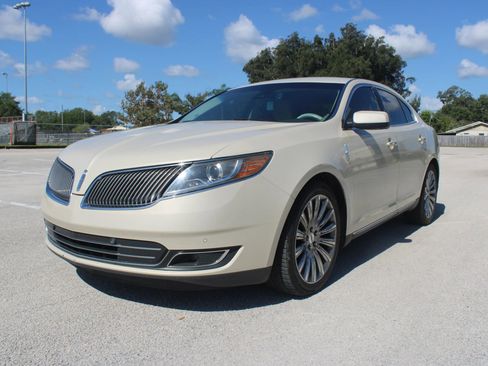 Used 2014 Lincoln MKS w/ Equipment Group 101A FWD image 3