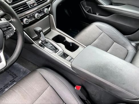 Used 2020 Honda Accord Sport image 17