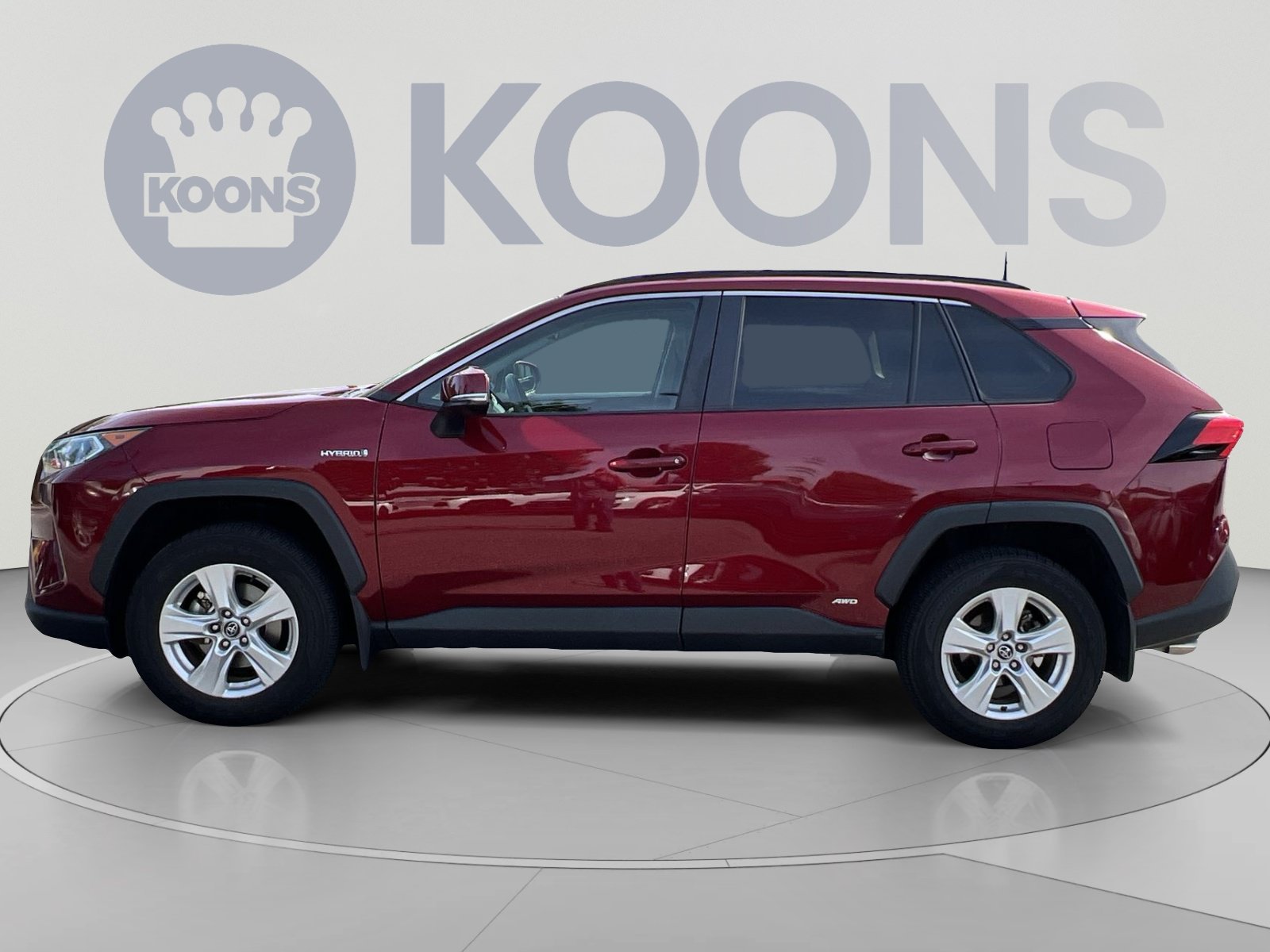 Used 2021 Toyota RAV4 XLE w/ Convenience Package AWD/4WD image 2