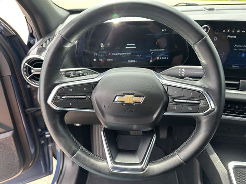 Used 2025 Chevrolet Equinox LT AWD/4WD image 19