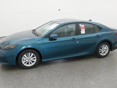 New 2026 Toyota Camry LE image 2