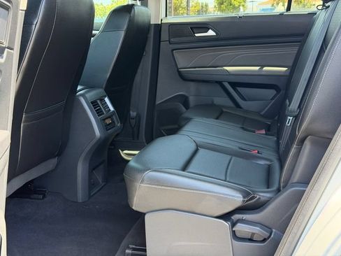 Used 2023 Volkswagen Atlas SE FWD image 18