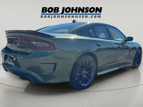 Used 2022 Dodge Charger Scat Pack w/ Plus Group RWD image 2