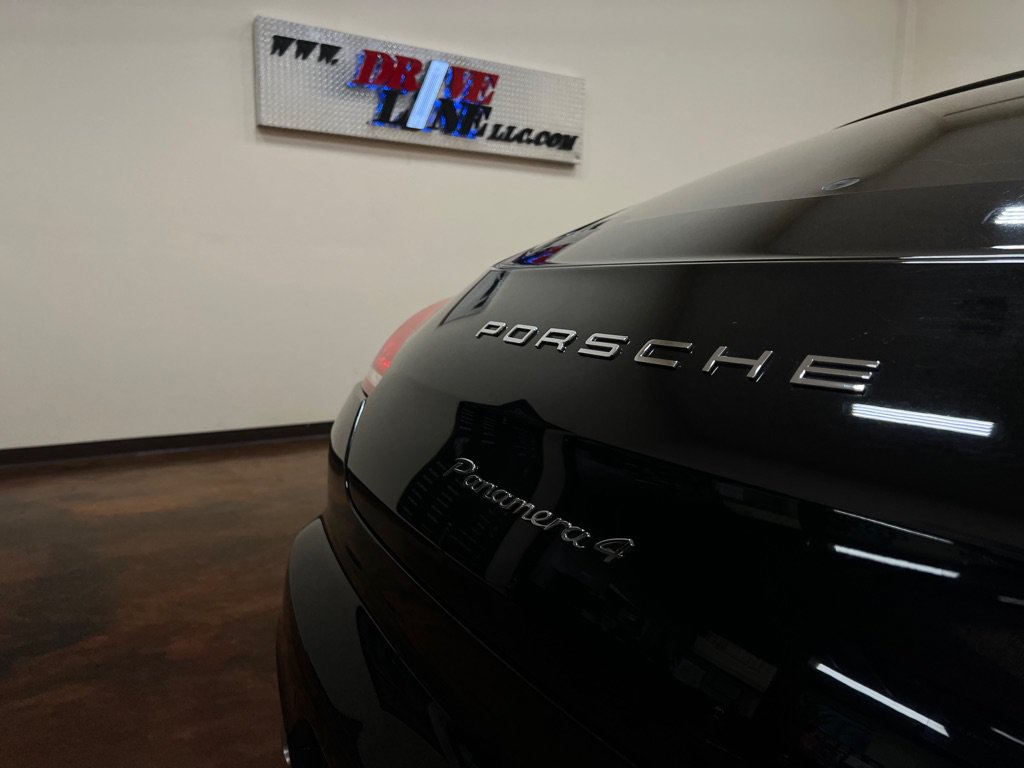 Used 2014 Porsche Panamera 4 AWD/4WD image 31