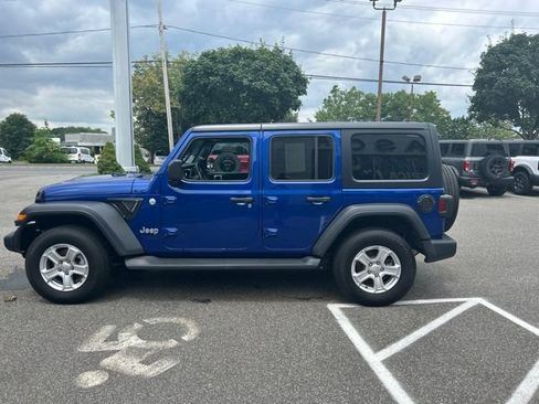 Used 2020 Jeep Wrangler Unlimited Sport S AWD/4WD image 4