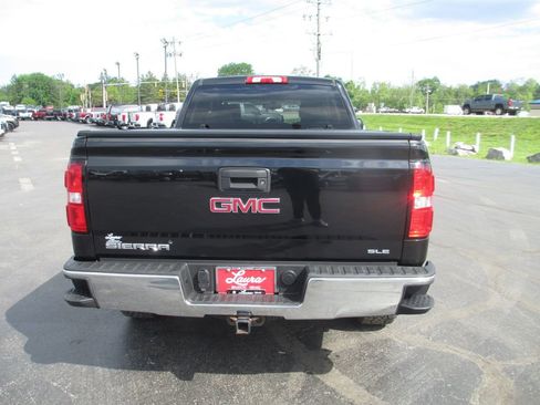 Used 2018 GMC Sierra 1500 SLE w/ SLE Value Package AWD/4WD image 6