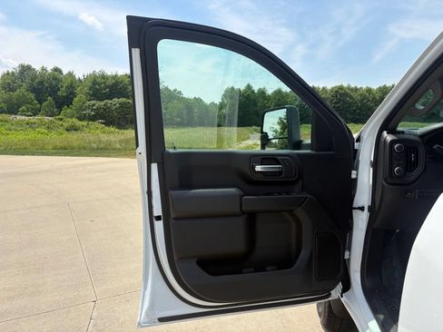 Used 2026 Chevrolet Silverado 3500 W/T w/ WT Convenience Package AWD/4WD image 13